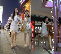 偷拍牛人步行街尾隨偷拍修長美腿白色連衣裙美女下面內褲,前後透明能清晰的看到裡面的黑毛逼逼