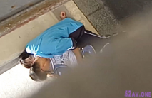 大連高中校園驚現火爆一幕 小情侶大白天的在走廊就開幹