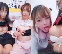 百變小可愛露臉年輕看著很純沒想到這麼騷，帶兩個小姐妹玩群P，吃奶玩逼口交大雞巴，淫聲蕩語不斷各種蹂躪