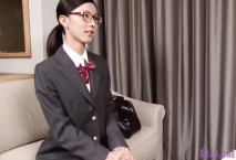 人妖系列之制服眼鏡美女妖振動棒刺激肛門,美美享受相互舔JJ相互操屁眼真會玩,不一樣的誘惑